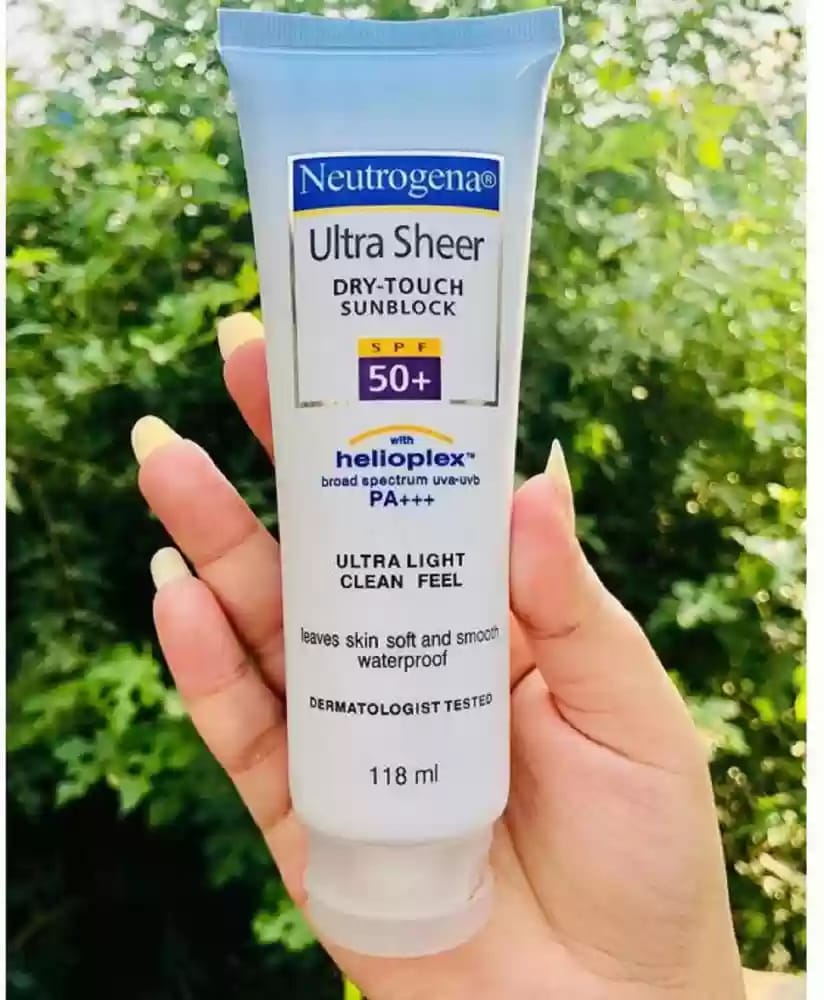Neutrogena Ultra Sheer Sunblock - High Protection Lightweight Face Body Skincare Formula Non Greasy Clean Feel Daily Sunscreen Lotion - 118ML - Image 3