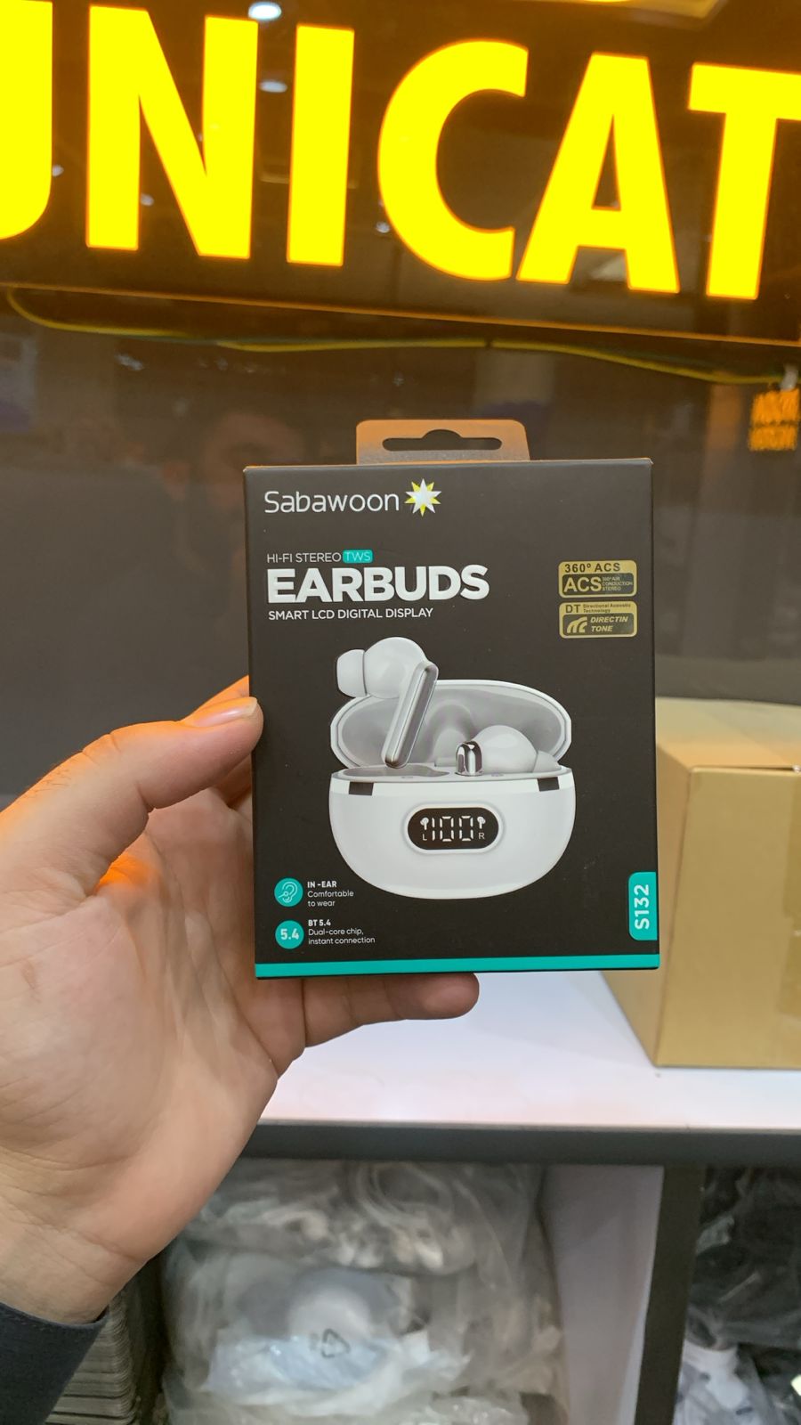 Sabawoon Smart Digital Display Wireless Earbuds – Bluetooth these earbuds are perfect for music & gaming - Image 2