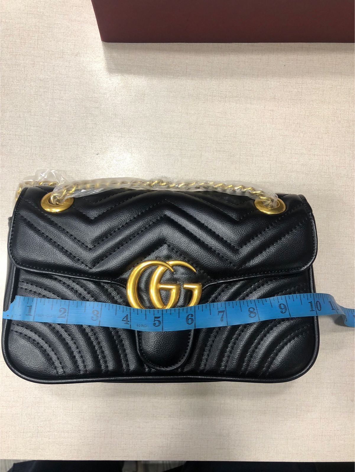 Luxury Gucci Matelassé Crossbody Bag (10 × 7 Inches) – Stylish Black Chevron Shoulder Purse | Elegant Designer Handbag for Women (With Box) - Image 2