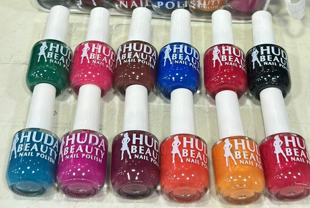 Huda Beauty Peel Off Nail Polish Set Of 6 Vibrant Colors Easy Removal Glossy Finish | Random Colour - Image 5