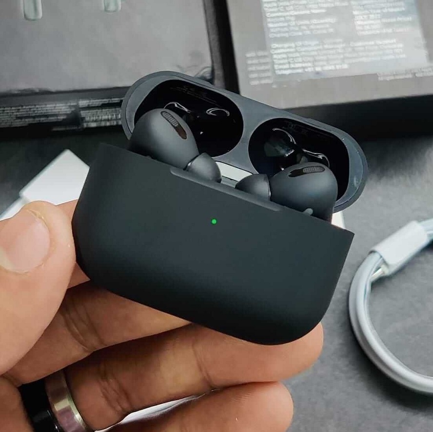 Black AirPods Pro 2 Wireless Bluetooth Earbuds With Charging Case - Image 5