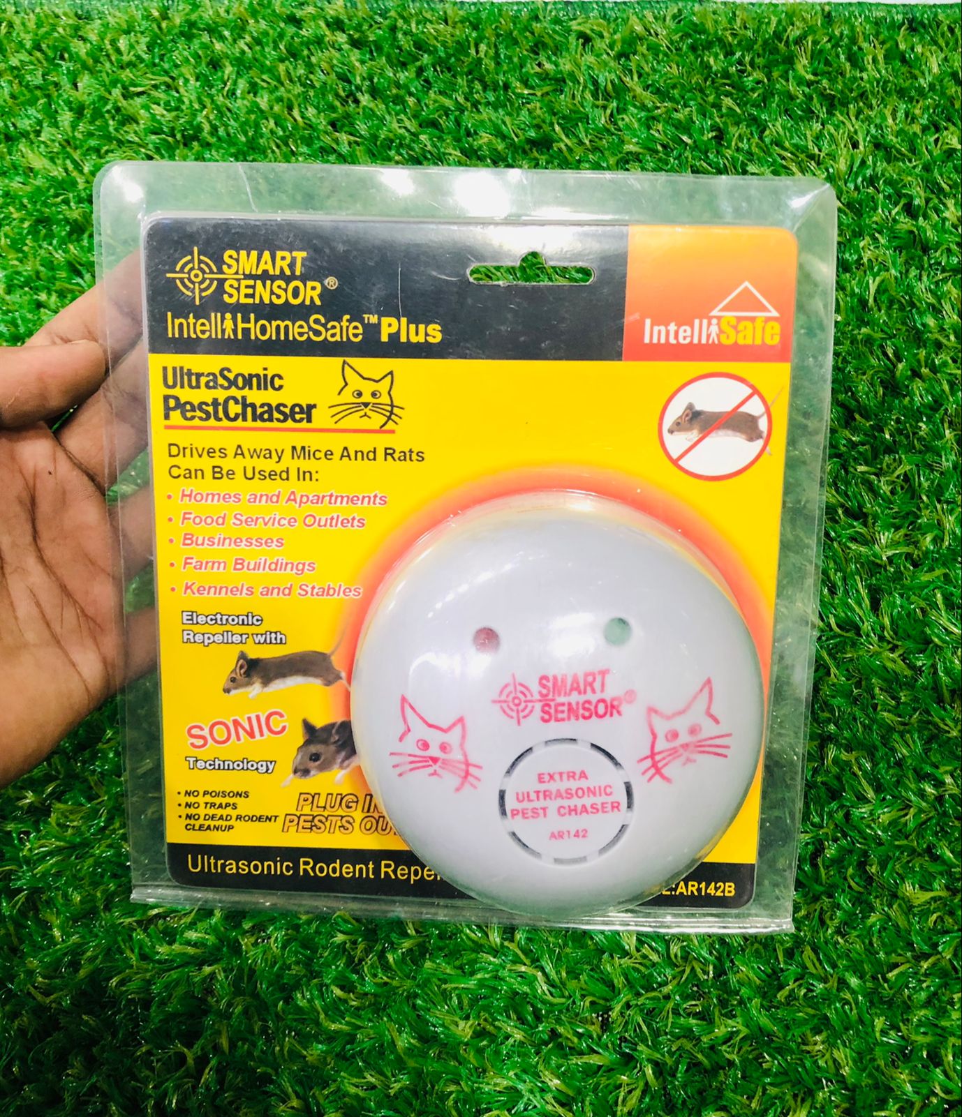 (round shape) Super Ultrasonic Mouse & Mosquito Repeller for Homes And Apartments - Image 4