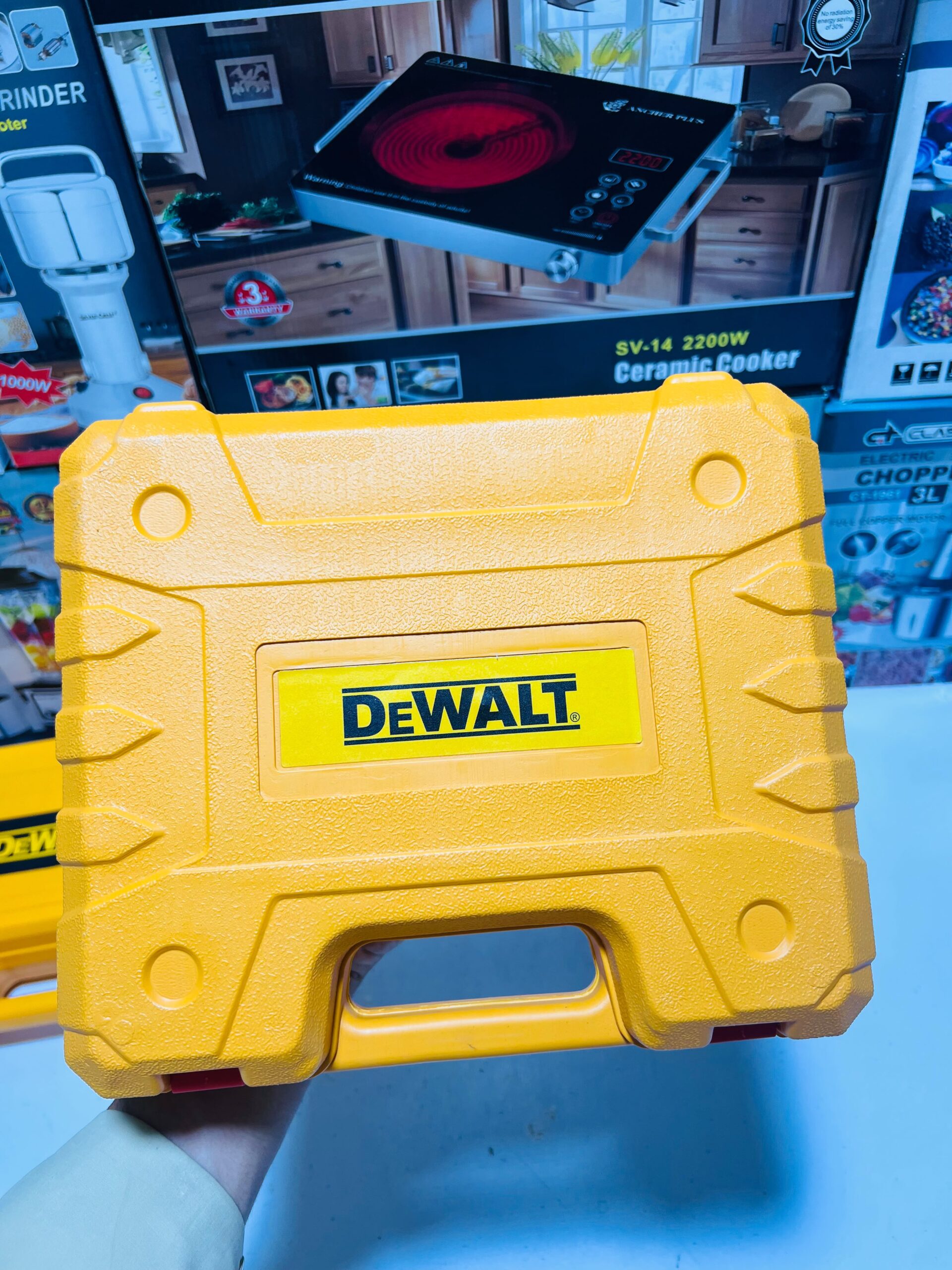 DeWalt 64V Cordless Electric Drill Machine with Battery & Carry Case Screwdriver Drill Kit - Image 3