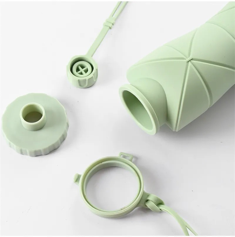 Silicone Folding Bottle | 600ML Silicon Foldable Bottle | Smart Travel Bottle Collapsible Design (Random Color) - Image 3