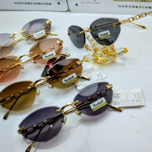 A8501 LAS Ladies Fancy Rimless Sunglasses With Gradient Lenses - Gold Frame / Black Lens