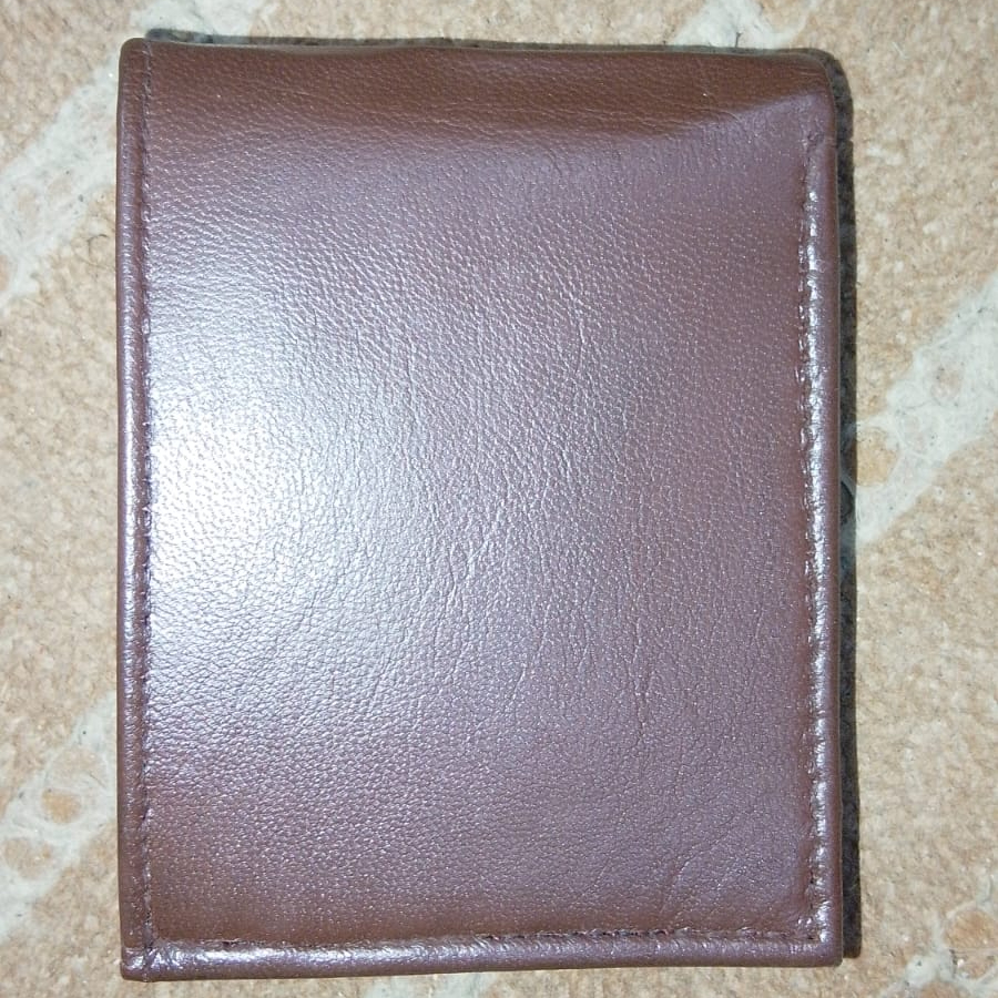 Premium Menβs Wallet Slim Bifold Wallet for Men Stylish Durable Design Multiple Card Slots Secure Cash - Image 4
