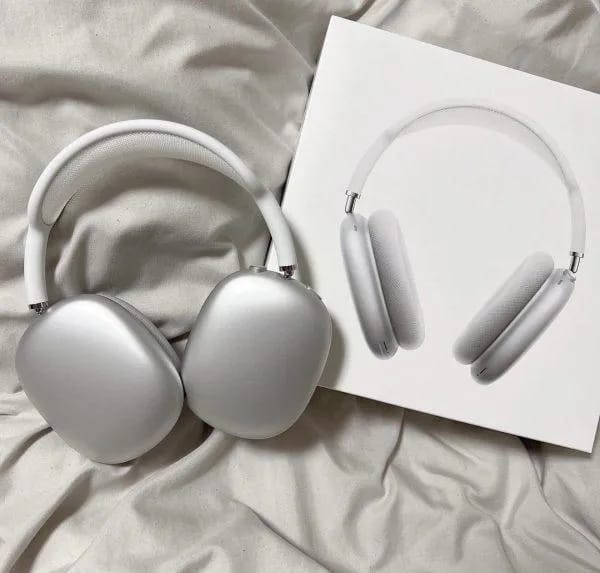 P9 Wireless Headphones | Bluetooth Over-Ear | High Bass & Clear Sound | Foldable & Portable | Noise Reduction (Random Colour)