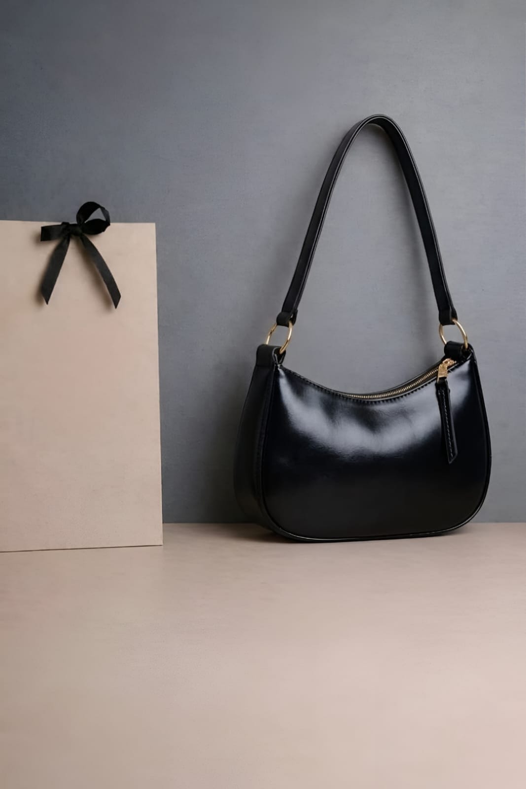 Women's Classic Zip Shoulder Bag | Sleek Everyday Carry - Black - Image 4