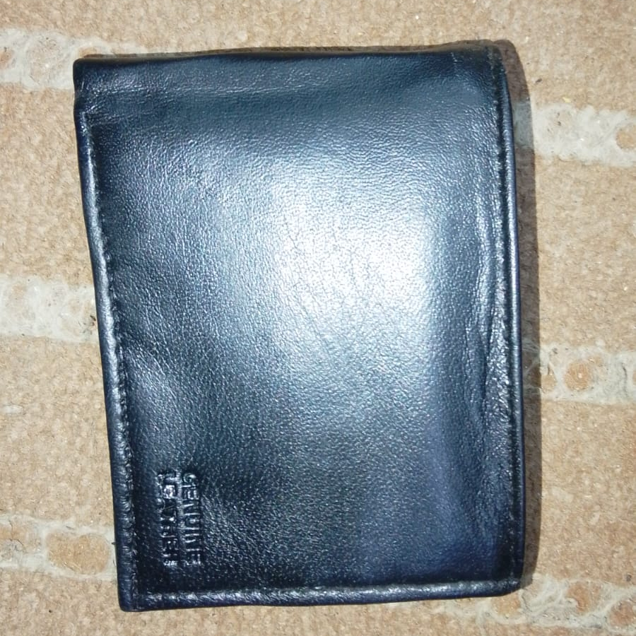 Premium Menβs Wallet Slim Bifold Wallet for Men Stylish Durable Design Multiple Card Slots Secure Cash - Image 5