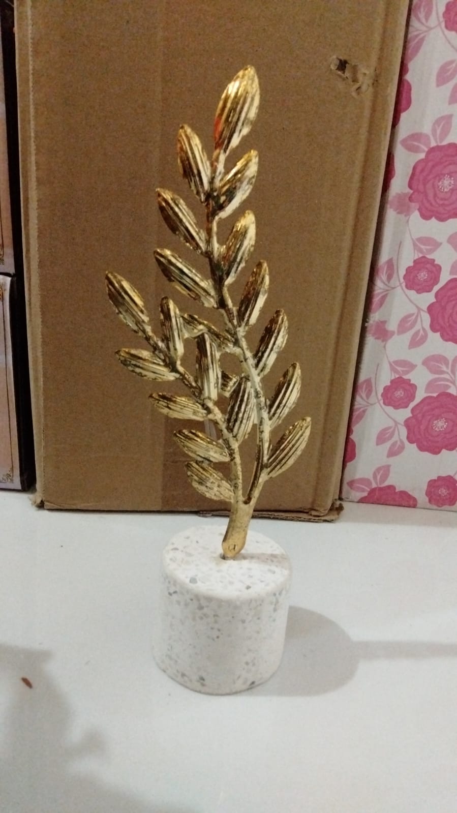 Luxury Decorative Showpiece Size 8.5x4.6x20cm – Elegant Home & Office Decoration Piece for Table, Shelf & Living Room - Image 2